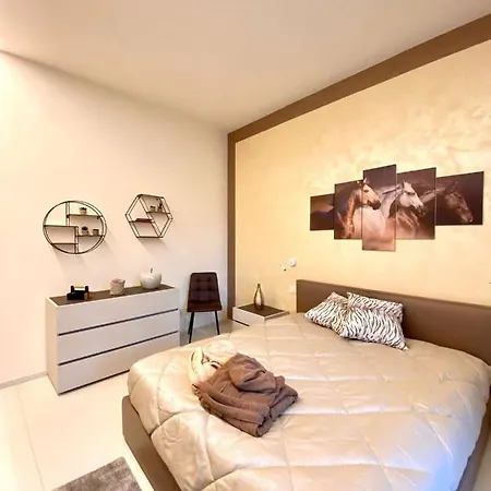 Apartment Wine And Horse - Next To Station And Free Parking